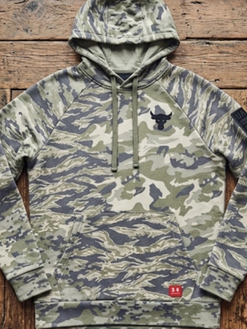 Under Armour Green and Gray Camo Sweatshirt